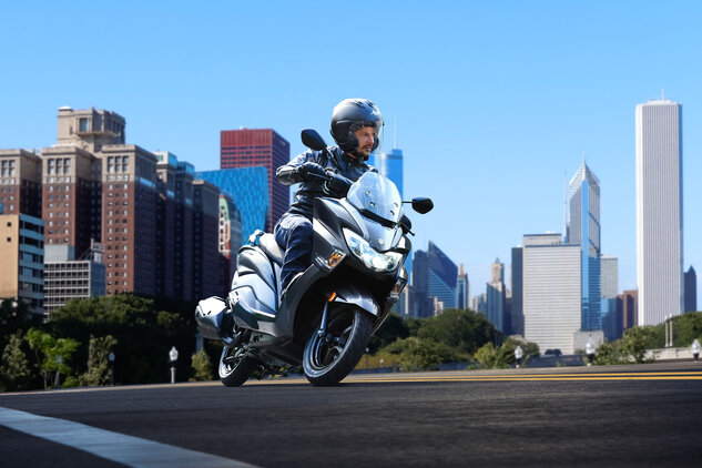 BURGMAN STREET 125EX um nunr € 2.660,-* BURGMAN STREET 125EX um nunr € 2.660,-*