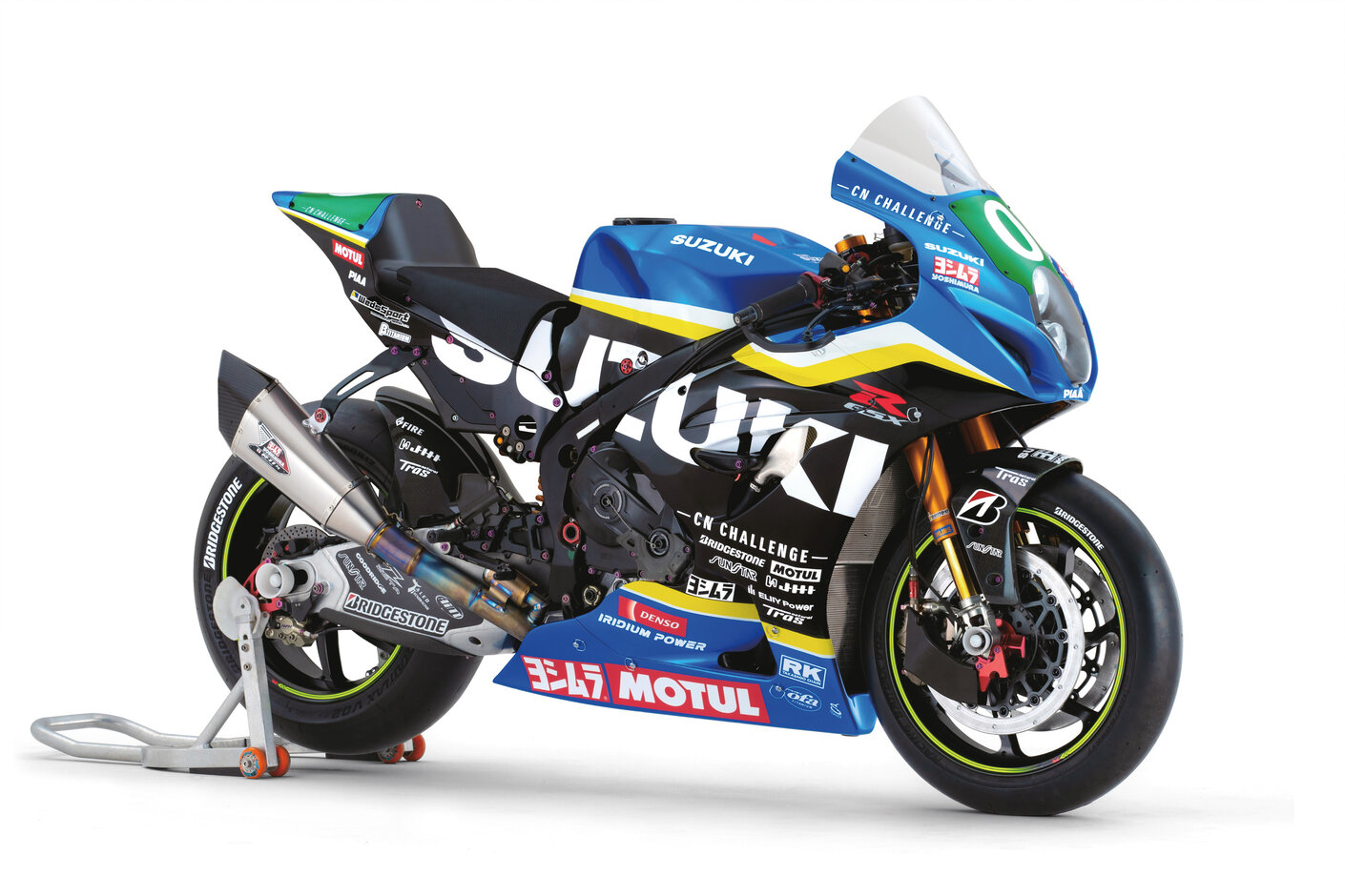 Die GSX-R1000R Yoshimura SERT EWC CN fährt mit nachhaltigerem Kraftstoff und enthält Bauteile aus nachhaltiger Produktion.