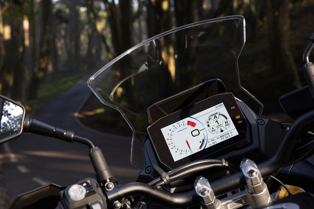 GSX-S1000 GX Display
